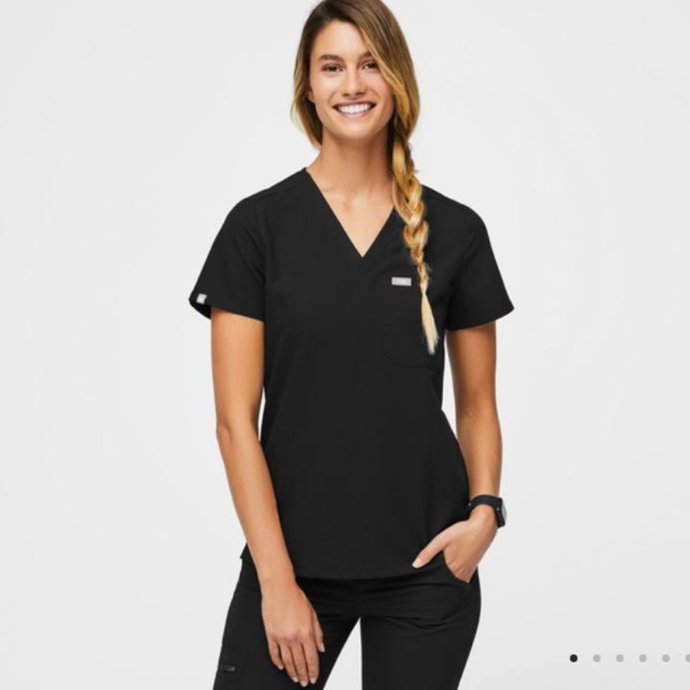FIGS Black Catarina Top (S)